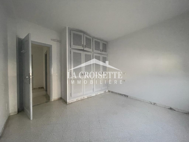 Duplex S+4 avec Jardin et terrasse à La Marsa